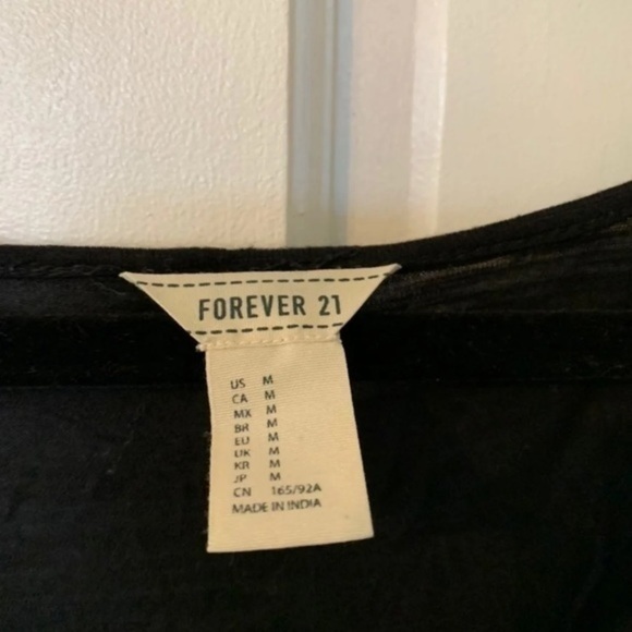 🩷 black lace and tassel peasant short sleeve blouse - Picture 3 of 6